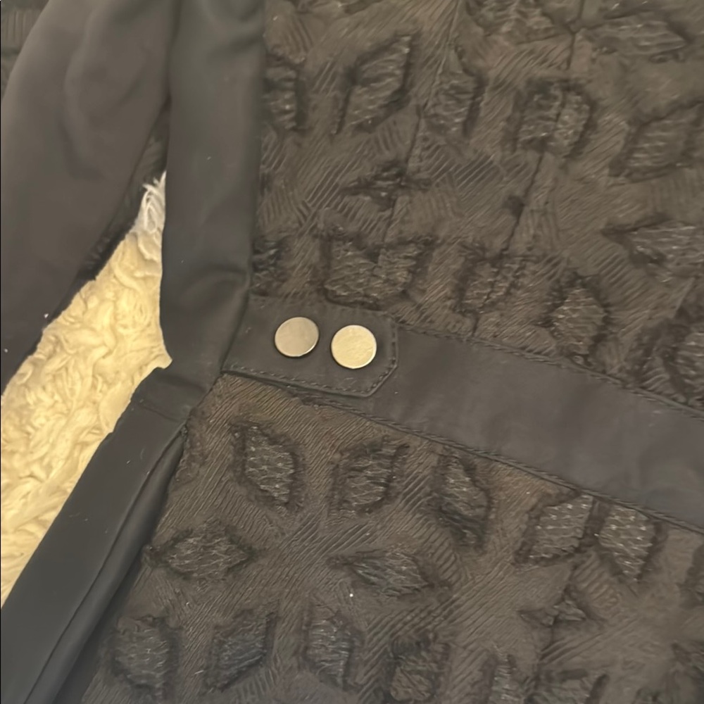 BCBGMaxAzria Black Tailored Blazer with Textured Fabric - Picture 10 of 13